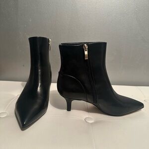 Nordstrom Rack Elegant Black Ankle Boots